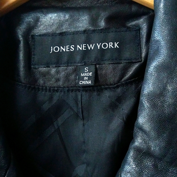 Jones New York Leather Jacket - Picture 2 of 11